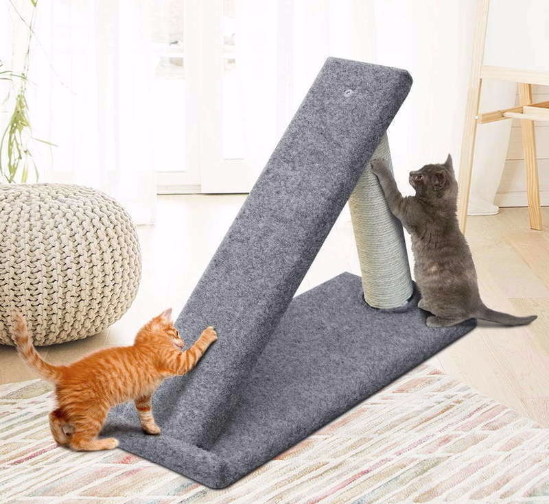 Как приучить кота к когтеточке