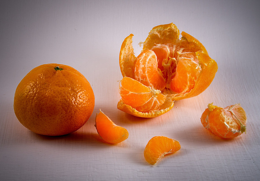 Мандарин разбор. Нектарин мандарин. Манго и мандарин. 2 Мандарина. Апельсин и мандарин.