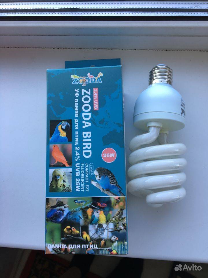 Ультрафиолетовая лампа освещения для попугаев